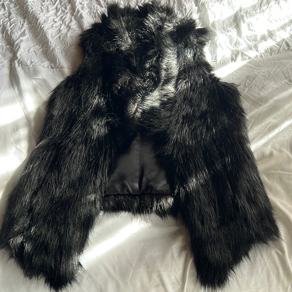 Black Faux Fur Vest with pockets! Super Soft. Worn once. Size Petite.